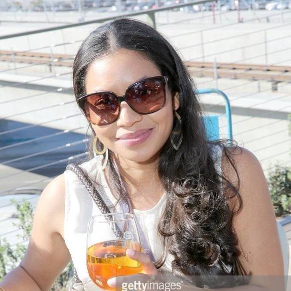 Meet your Posher, Vanessa - Picture 1 of 1